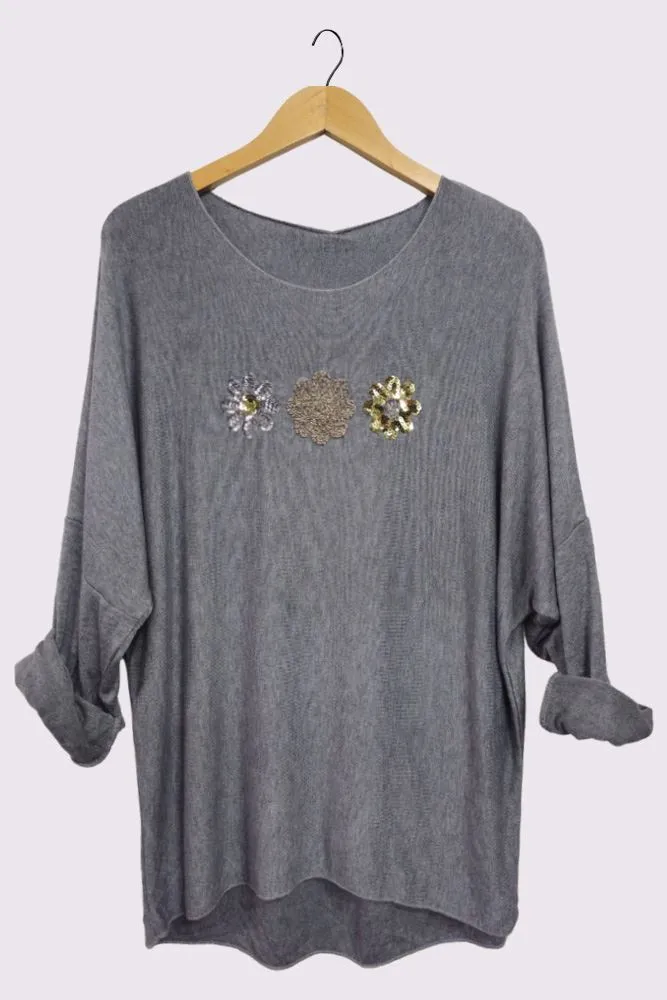 3 Flower Sequin Embroidered Detailing Slight Diphem Top