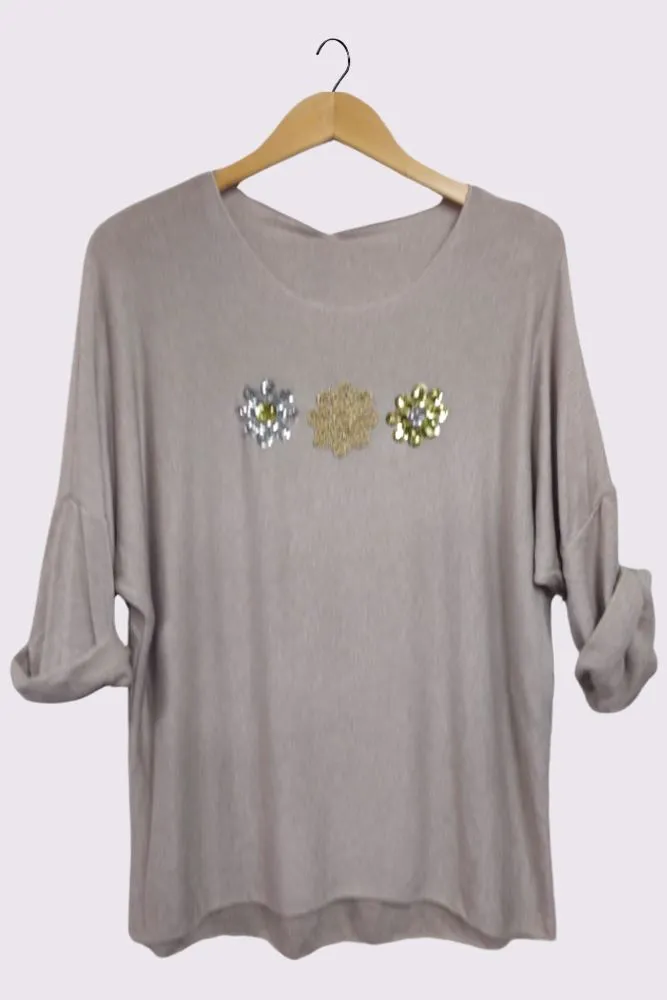 3 Flower Sequin Embroidered Detailing Slight Diphem Top