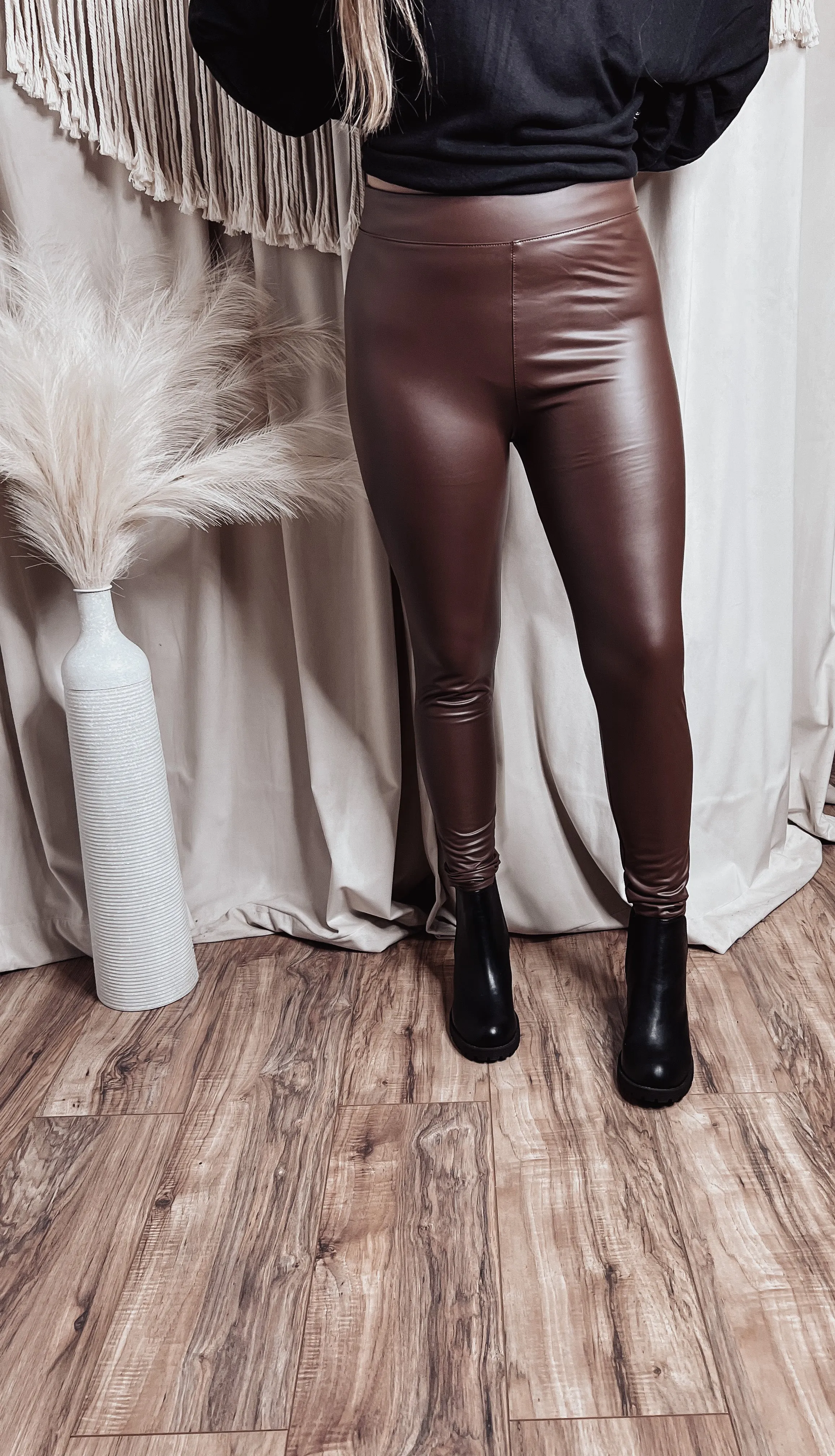 Faux leather leggings