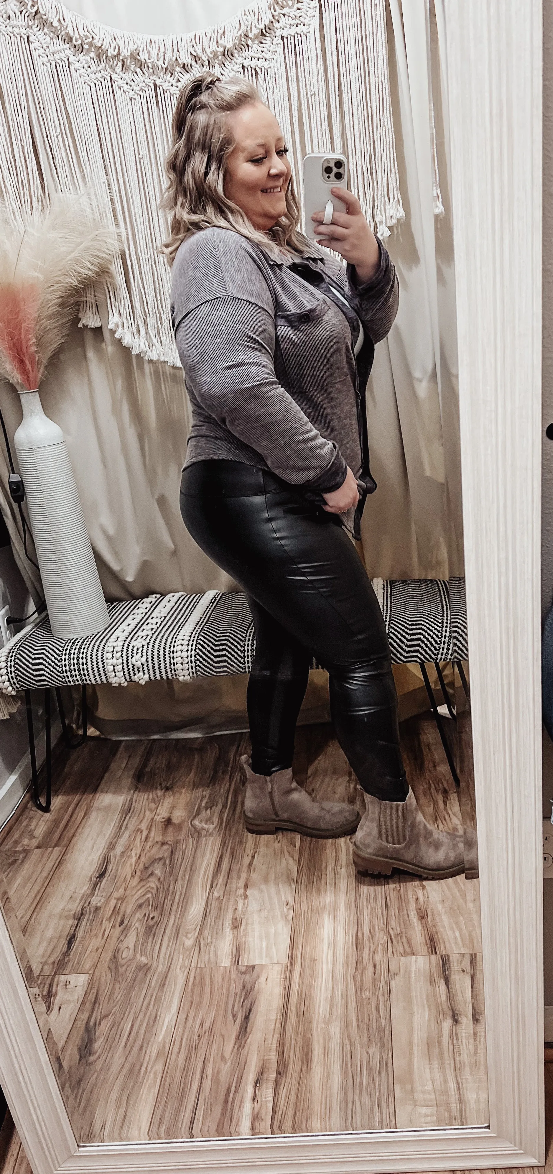 Faux leather leggings