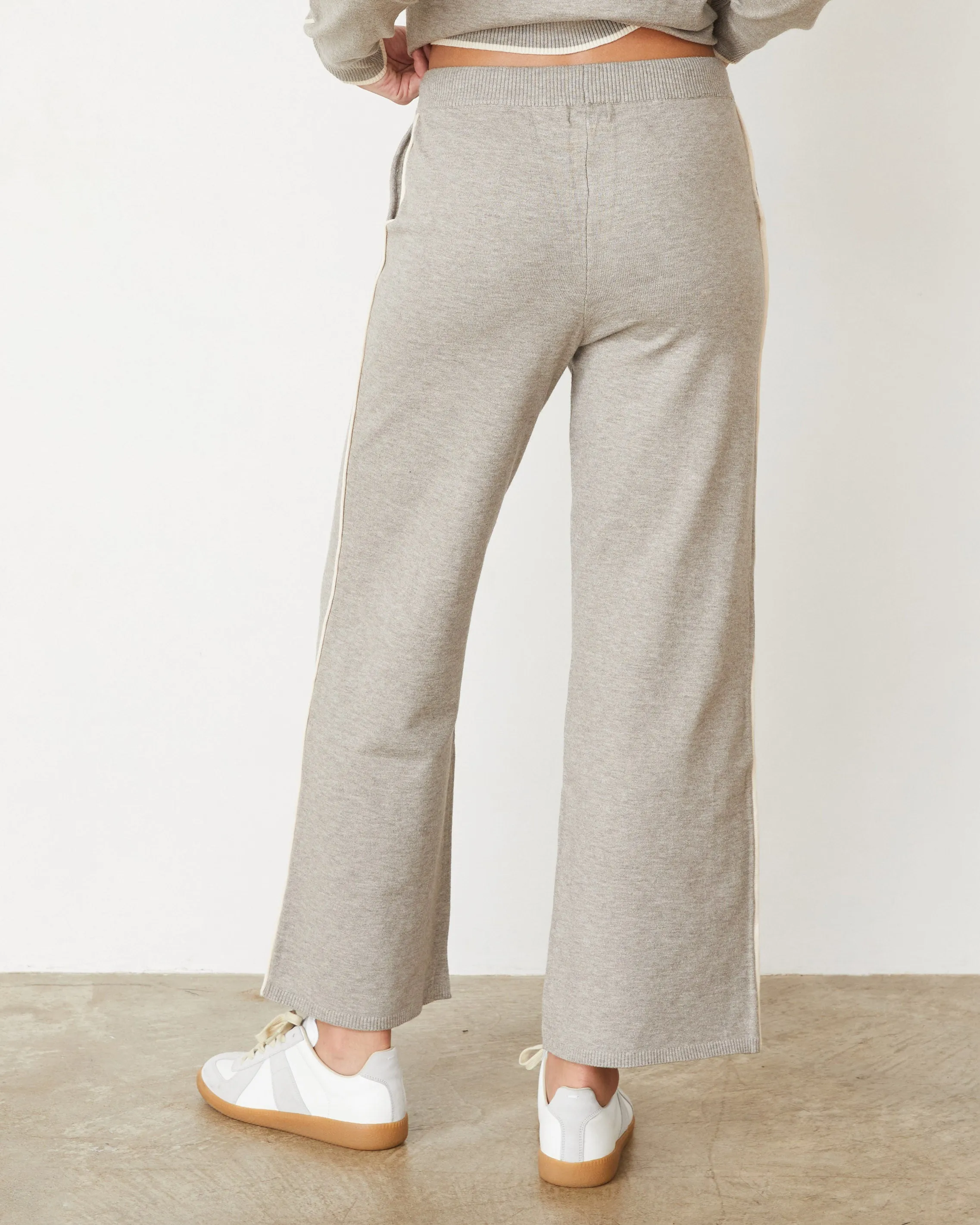 Lightknit Pant With Contrast Piping