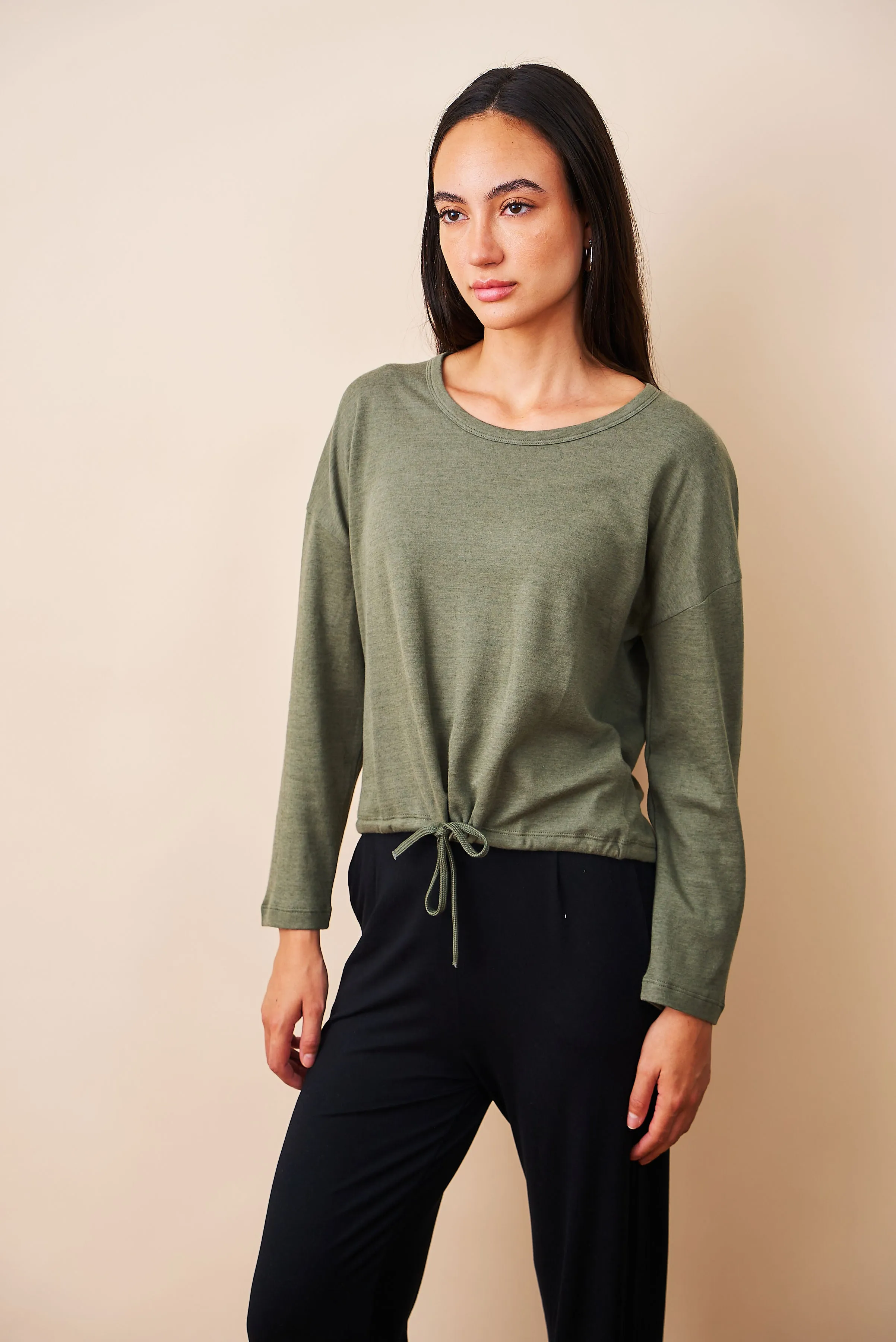 Majestic Cotton/Cashmere Drawstring Crewneck in Mousse