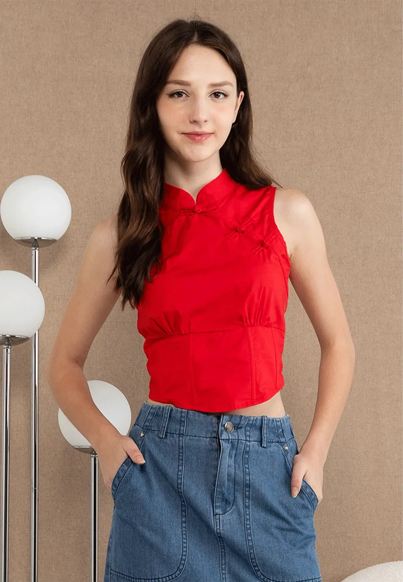 VOIR JEANS Sleeveless Mandarin Collar Knot Crop Top