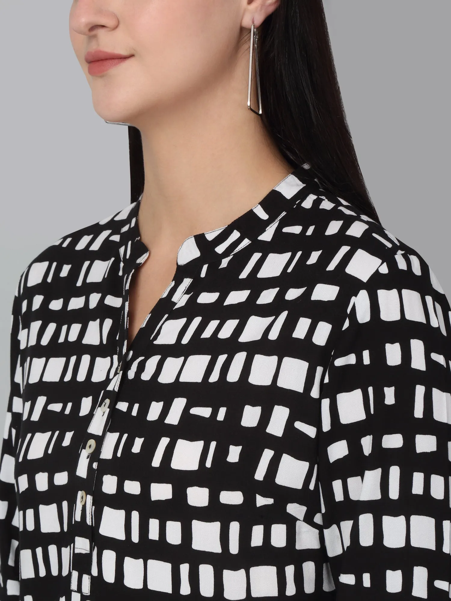 Women's Casual  Black Geometric Print Mandarin Collar Tunic